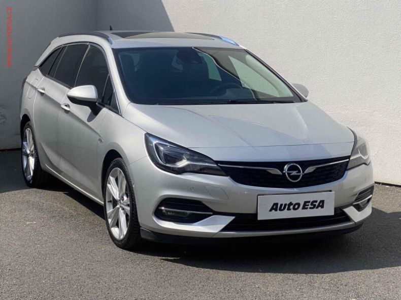Opel Astra - hlavní foto