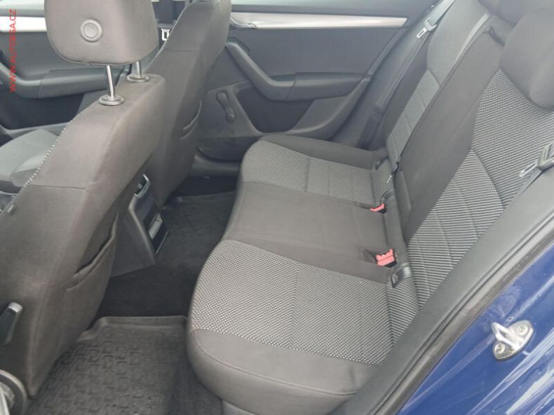 Škoda Octavia - hlavní fotka