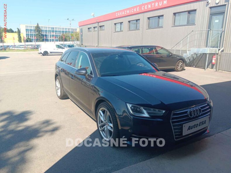 Audi A4 - hlavní foto