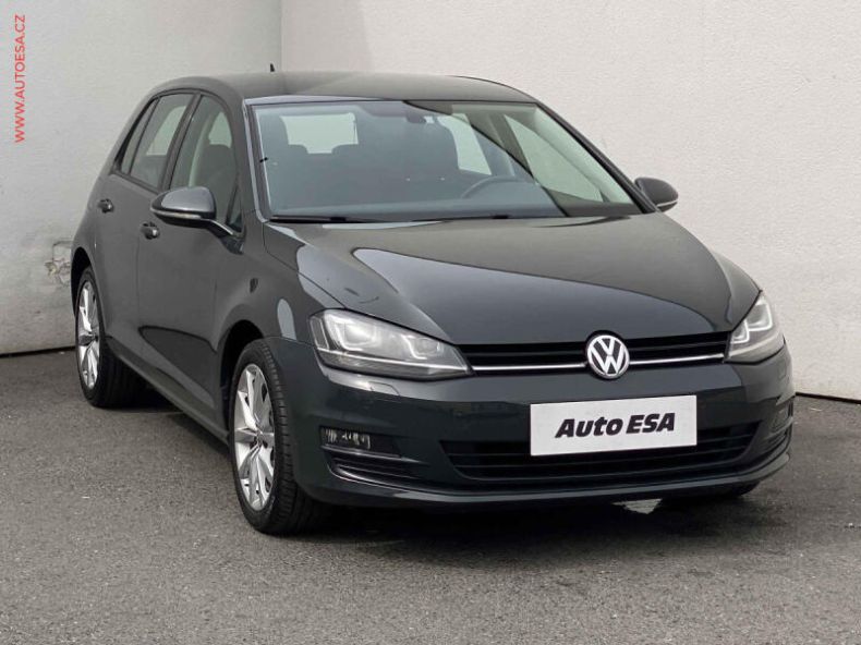 Volkswagen Golf - hlavní foto