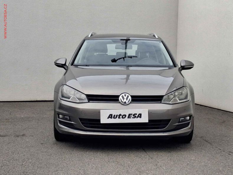 Volkswagen Golf - hlavní fotka