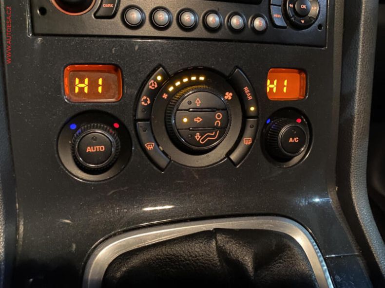 Peugeot 5008 - hlavní fotka