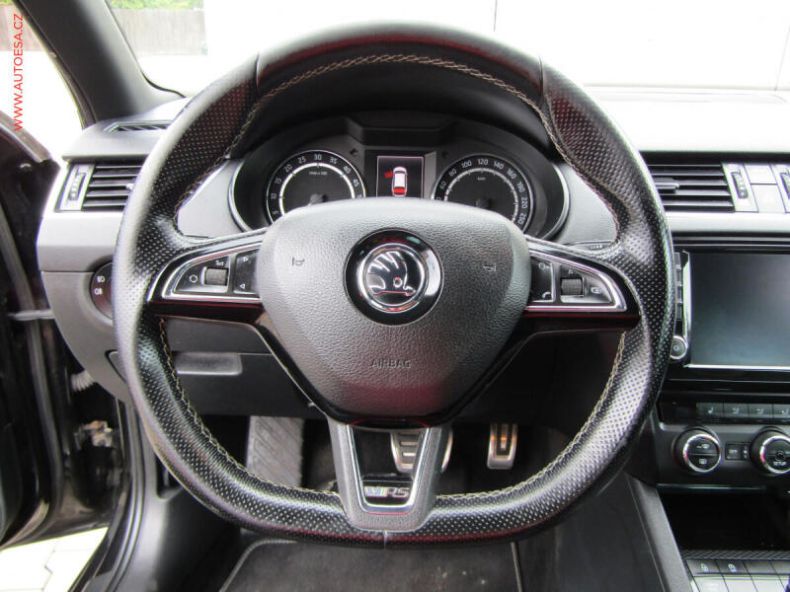 Škoda Octavia - hlavní fotka