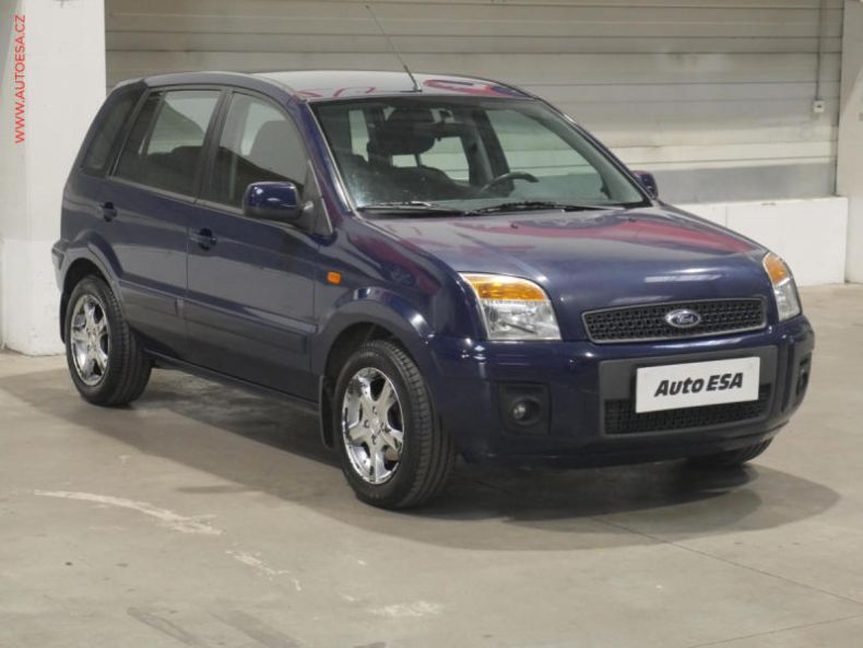 Ford Fusion - hlavní foto