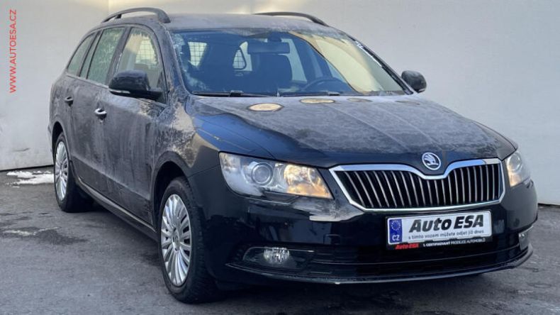 Škoda Superb - hlavní foto