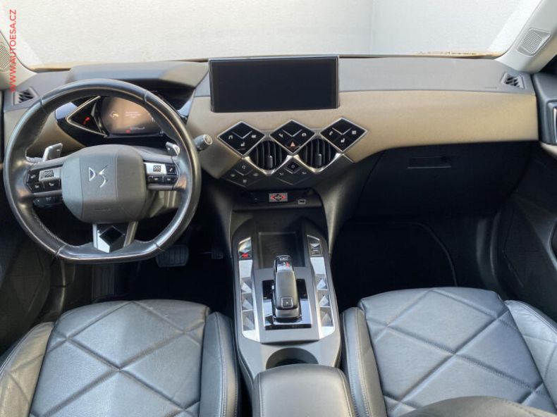 DS Automobiles DS3 Crossback - hlavní fotka