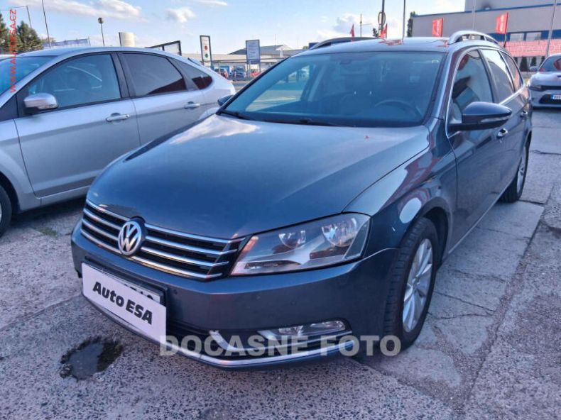 Volkswagen Passat - hlavní foto