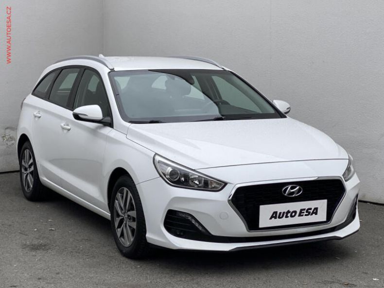 Hyundai i30 - hlavní foto