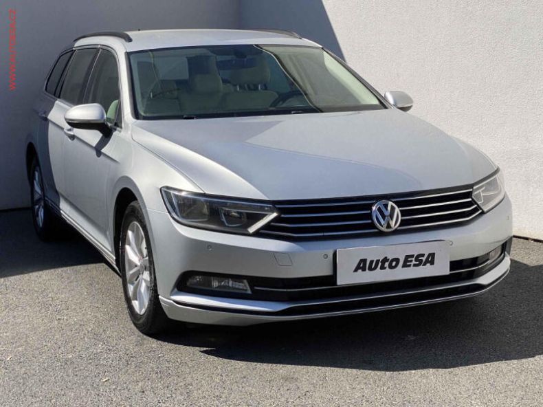 Volkswagen Passat - hlavní fotka inzerátu