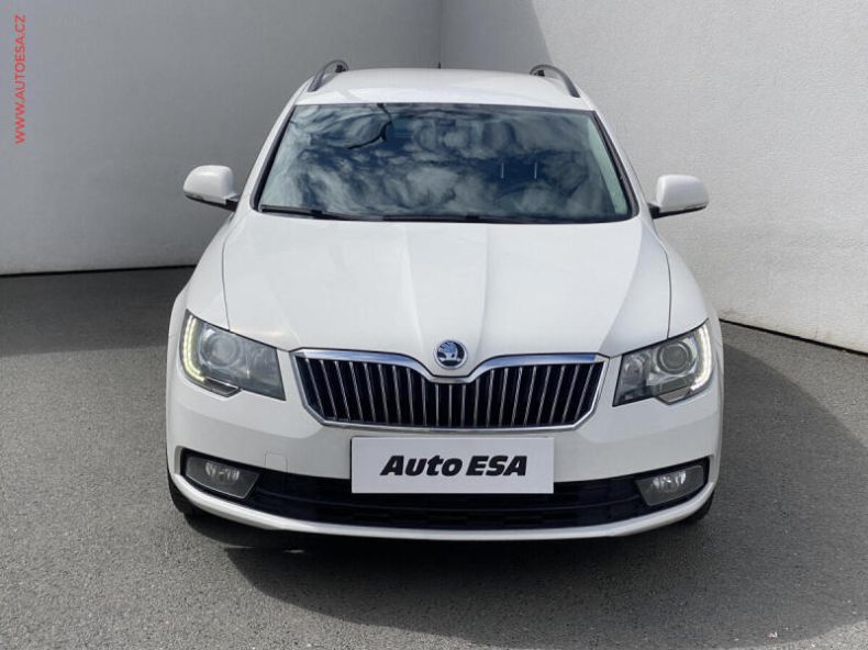 Škoda Superb - hlavní fotka