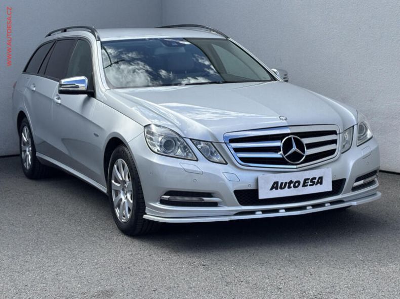 Mercedes Třída E - hlavní foto