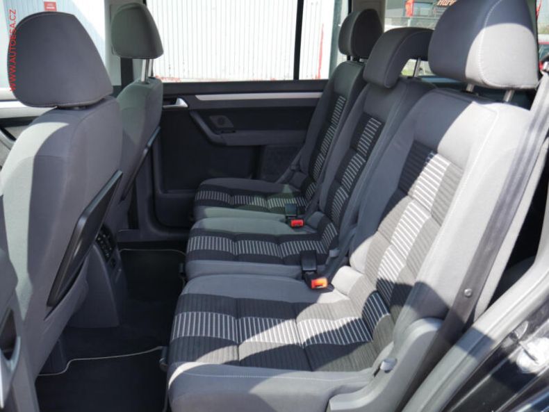 Volkswagen Touran - hlavní fotka