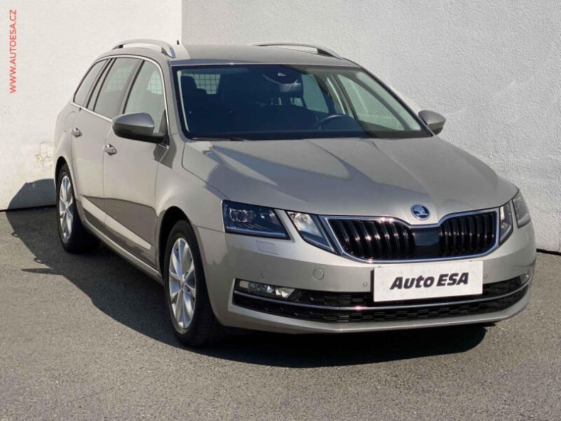 Škoda Octavia - hlavní fotka