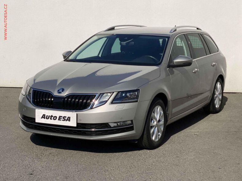Škoda Octavia - hlavní fotka