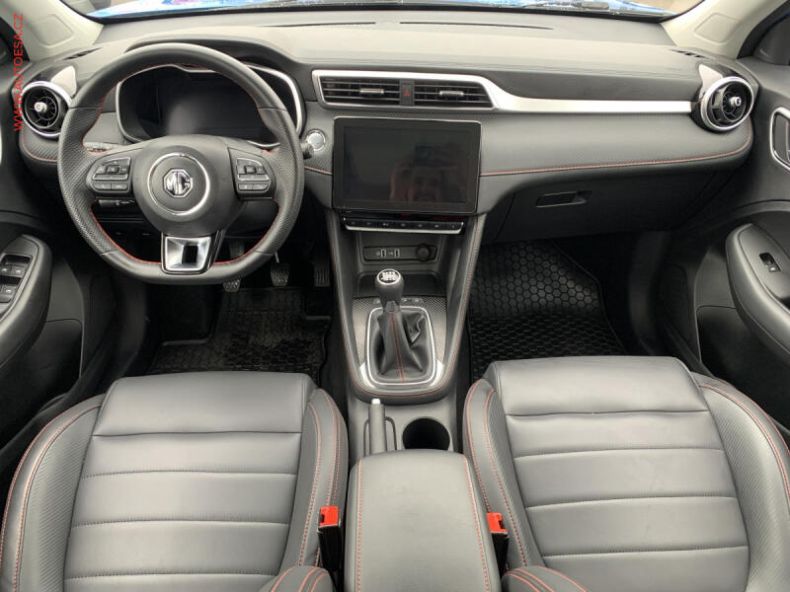 MG ZS - hlavní fotka