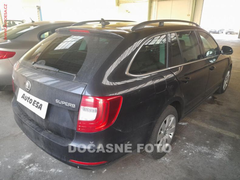 Škoda Superb - hlavní fotka