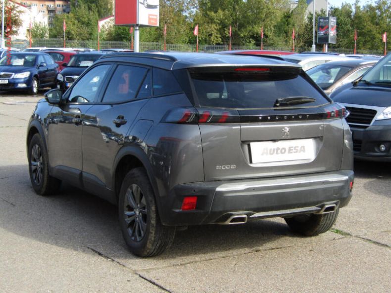 Peugeot 2008 - hlavní fotka