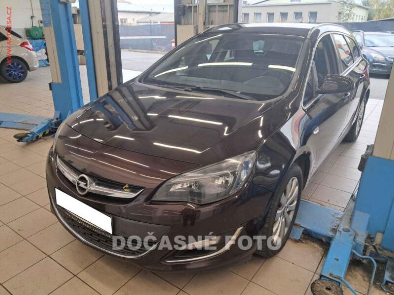 Opel Astra - hlavní fotka inzerátu