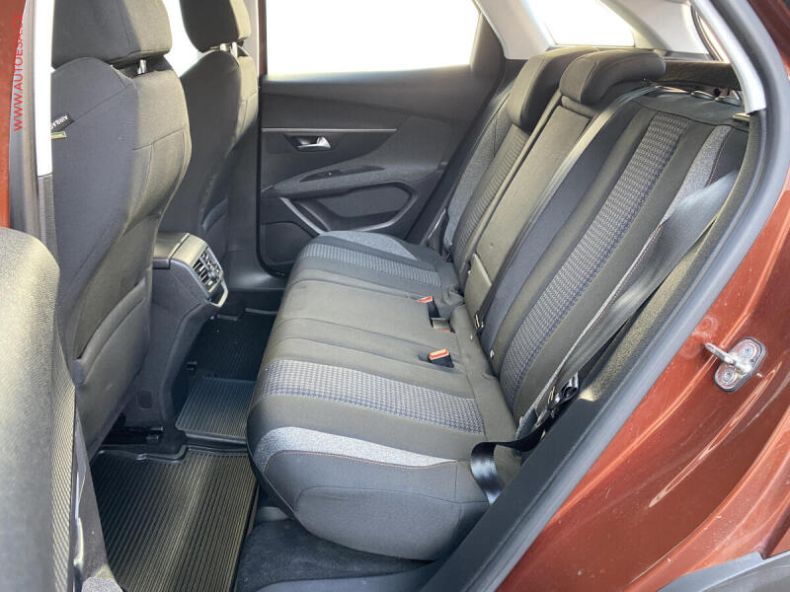 Peugeot 3008 - hlavní fotka