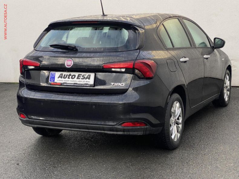 Fiat Tipo - hlavní fotka