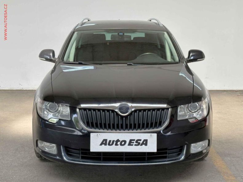 Škoda Superb - hlavní fotka