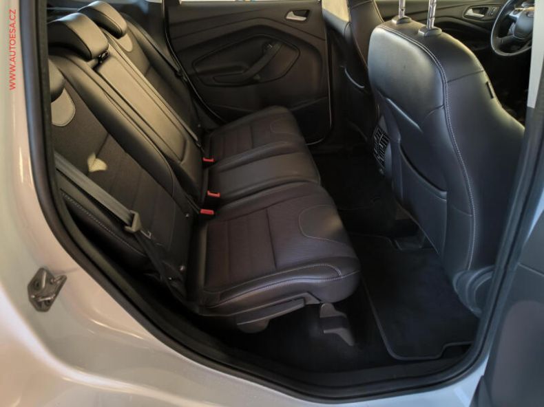 Ford Kuga - hlavní fotka