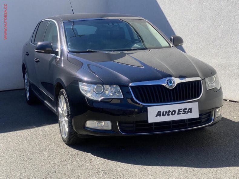 Škoda Superb - hlavní foto