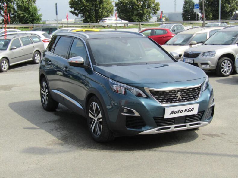 Peugeot 5008 - hlavní foto