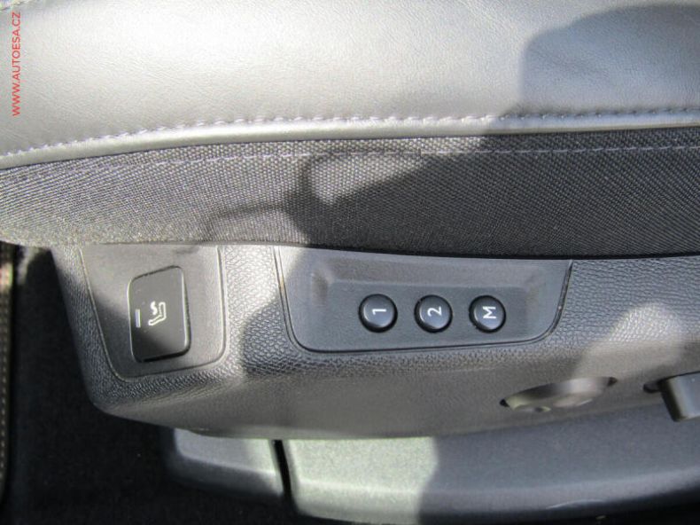 Peugeot 5008 - hlavní fotka