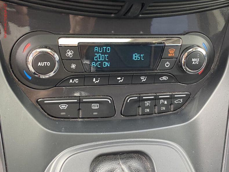 Ford Kuga - hlavní fotka