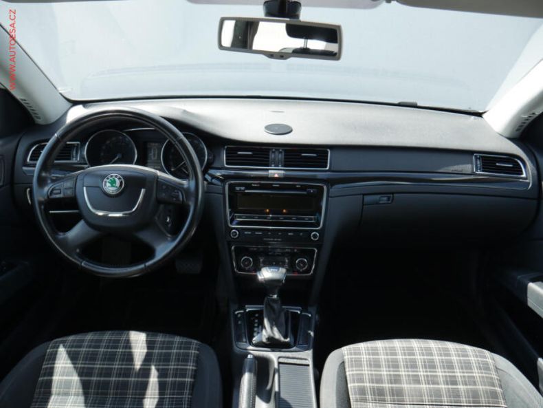 Škoda Superb - hlavní fotka