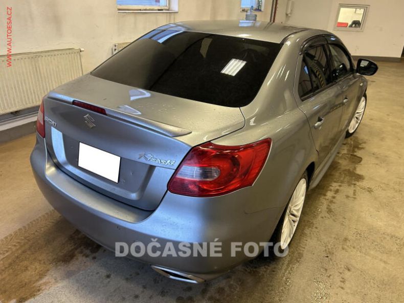 Suzuki Kizashi - hlavní fotka