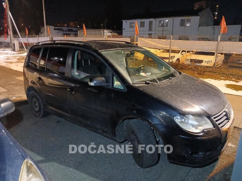 Volkswagen Touran - hlavní fotka inzerátu