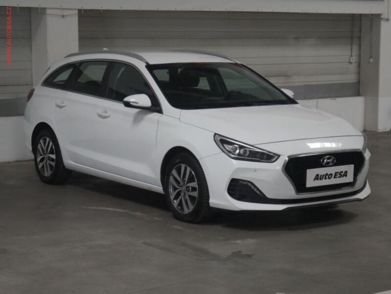 Hyundai i30 - hlavní foto