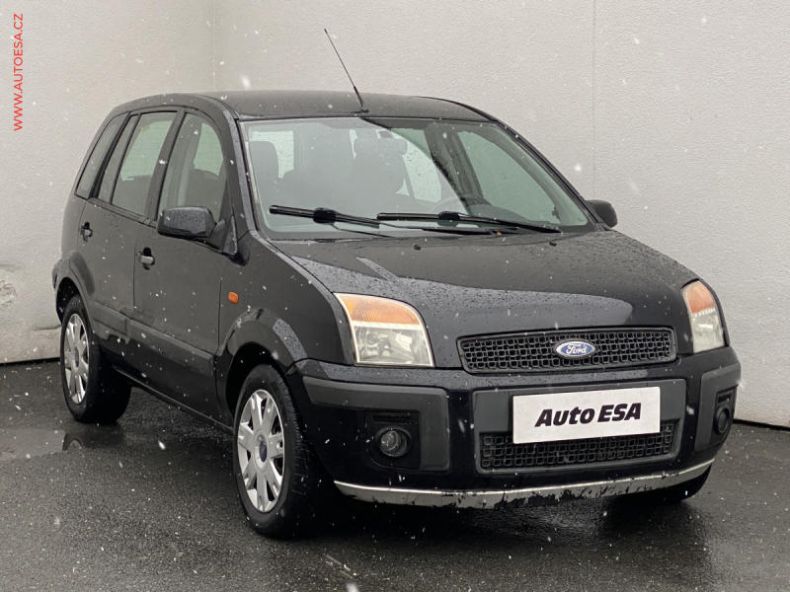 Ford Fusion - hlavní foto