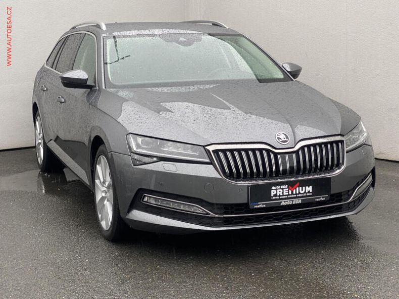 Škoda Superb - hlavní foto