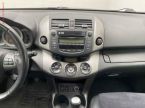 Toyota RAV 4 - fotka číslo 13