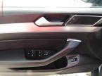 Volkswagen Passat - fotka číslo 11