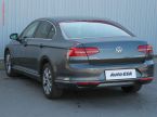 Volkswagen Passat - fotka číslo 5