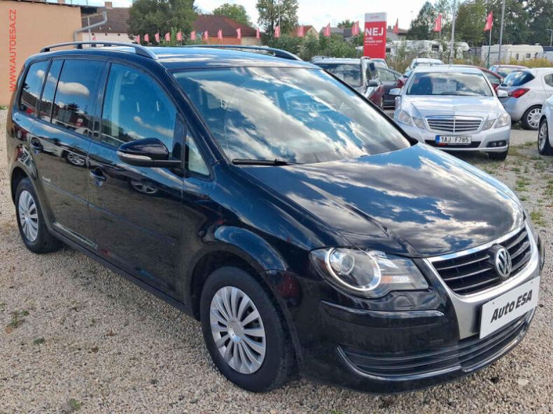 Volkswagen Touran - hlavní fotka inzerátu