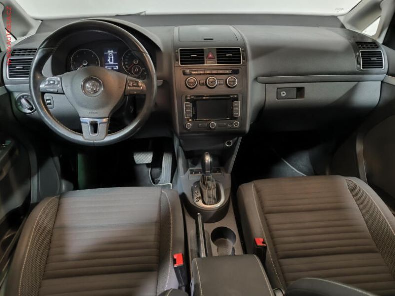 Volkswagen Touran - hlavní fotka