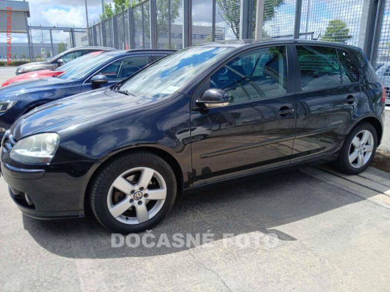 Volkswagen Golf - hlavní fotka inzerátu