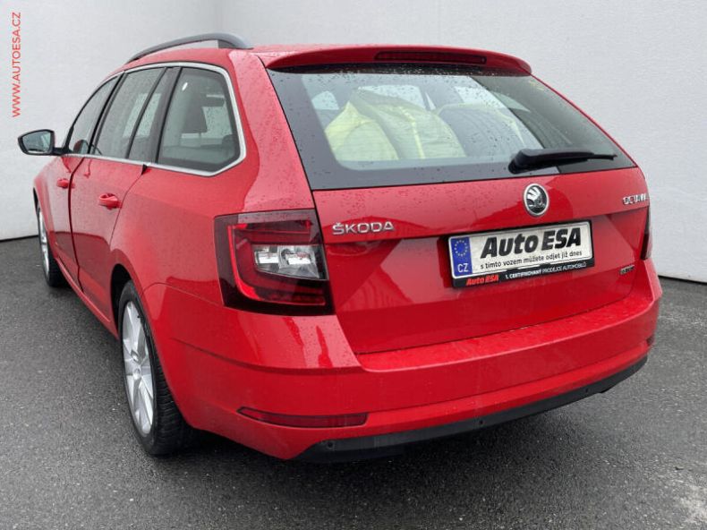 Škoda Octavia - hlavní fotka