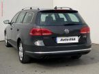 Volkswagen Passat - fotka číslo 5