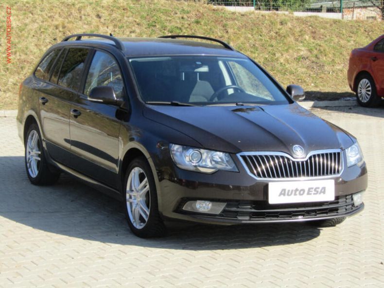 Škoda Superb - hlavní foto