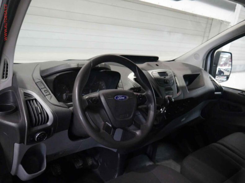Ford Transit - hlavní fotka