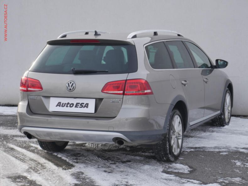 Volkswagen Passat - hlavní fotka