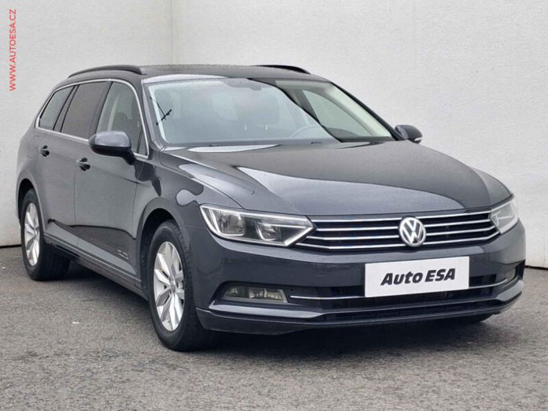 Volkswagen Passat - hlavní fotka inzerátu