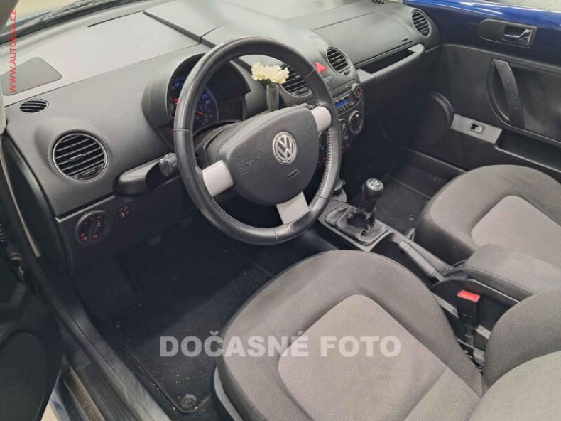Volkswagen New Beetle - hlavní fotka