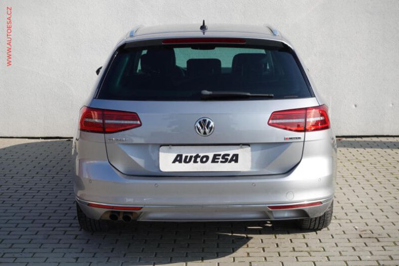 Volkswagen Passat - hlavní fotka